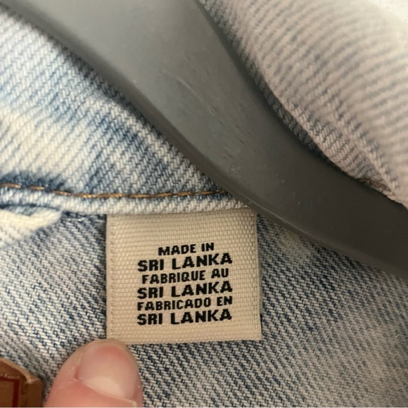 Levi's Ex-boyfriend Trucker Denim Jacket - Picture 4 of 8